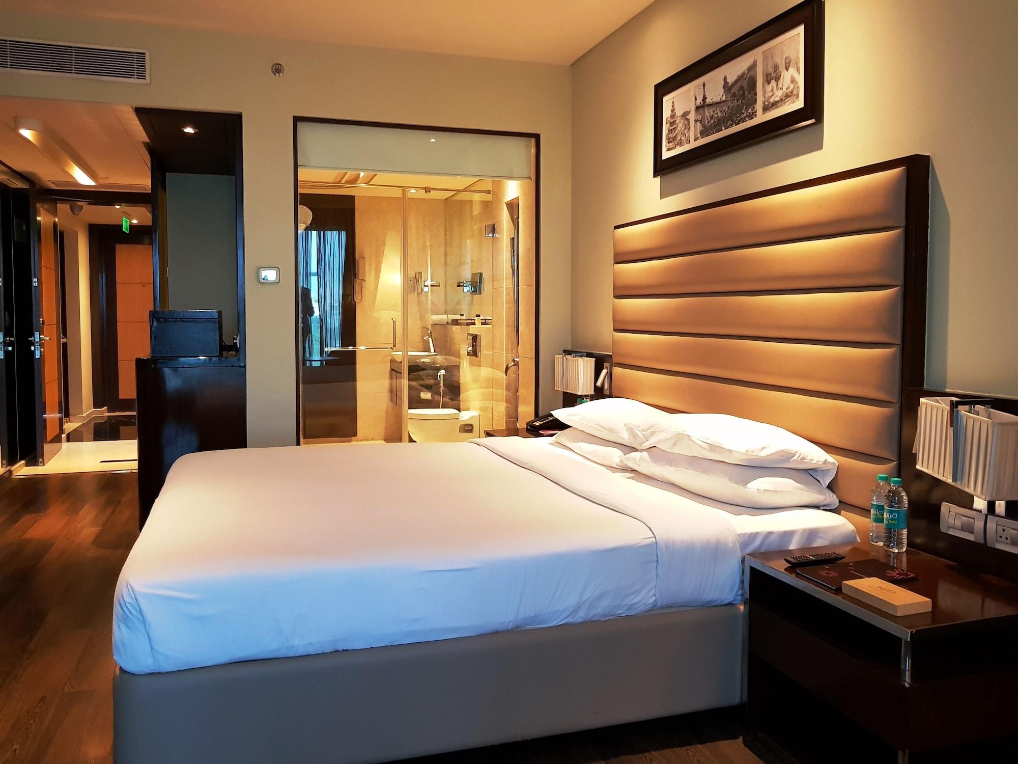 Vivanta Hyderabad, Begumpet Bagian luar foto A room at the Taj Bengal