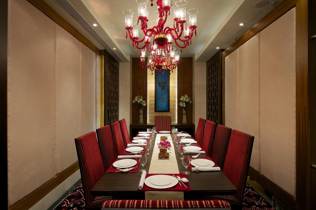 Vivanta Hyderabad, Begumpet Bagian luar foto The Imperial, New Delhi